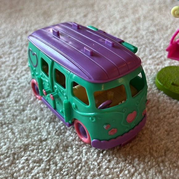 Vintagee Squinkies Clubhouse and Van Lot with 6 Figures and accessories - Picture 3 of 8